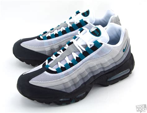 nike air max 95 foot locker.